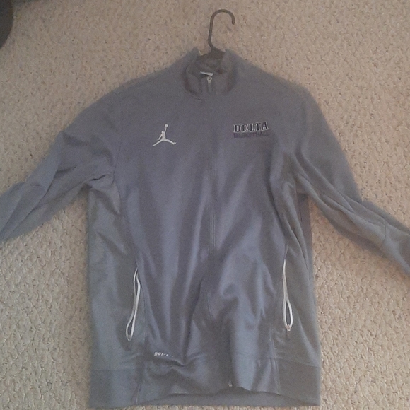 Jordan Zip up jacket - Picture 1 of 3